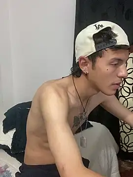 Snapshot of NaytonFreeman chatting on September 13, 2025, 12:10 am NaytonFreeman online show from September 13, 2025, 12:10 am