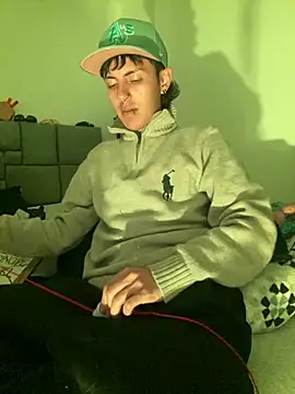 Snapshot of NaytonFreeman chatting on October 18, 2025, 12:01 am NaytonFreeman online show from October 18, 2025, 12:01 am