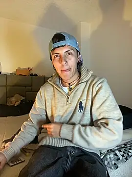 Snapshot of NaytonFreeman chatting on October 15, 2025, 11:46 pm NaytonFreeman online show from October 15, 2025, 11:46 pm