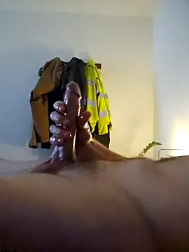 Snapshot of MrWest1887 chatting on September 30, 2025, 9:10 pm MrWest1887 online show from September 30, 2025, 9:10 pm