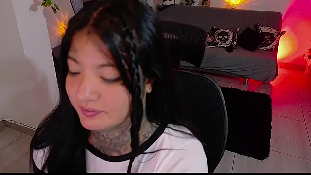 Snapshot of Unatatuada chatting on September 23, 2025, 11:34 pm Unatatuada online show from September 23, 2025, 11:34 pm