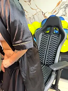 Megann 19  online show from October 4, 2025, 3:24 pm