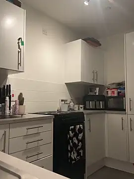 IceEyesUK online show from September 30, 2025, 8:59 pm