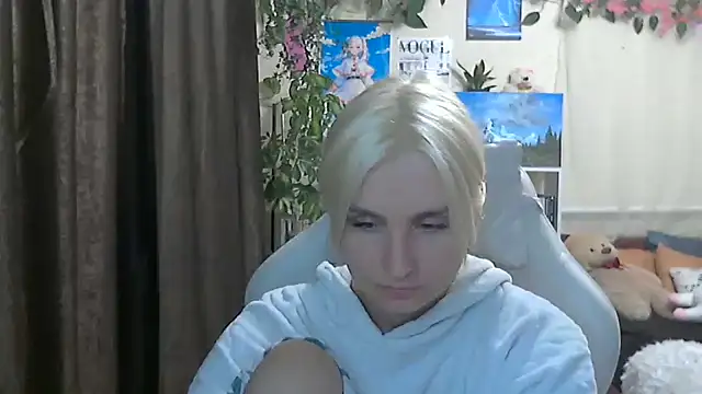 AmieXNice online show from September 13, 2025, 5:24 pm