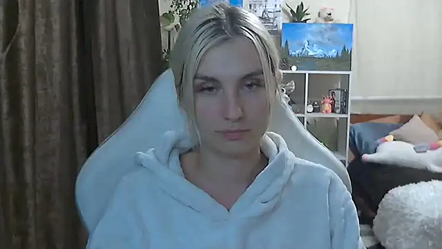AmieXNice online show from September 12, 2025, 5:56 pm