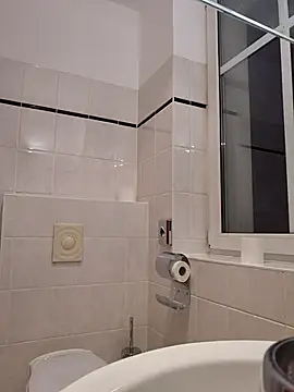 matzezsk online show from October 6, 2025, 5:13 pm