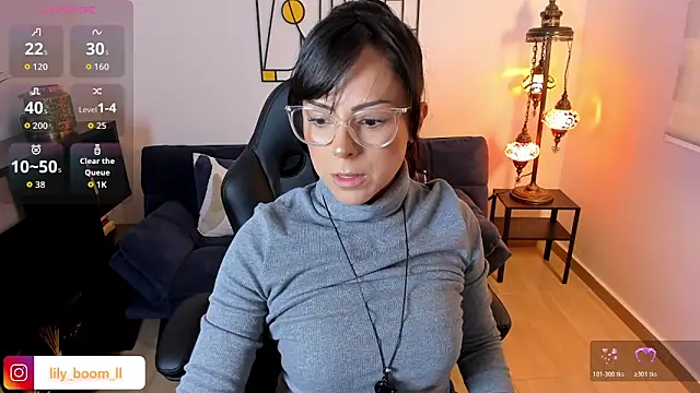 Lyliboomm online show from November 10, 2025, 10:04 pm