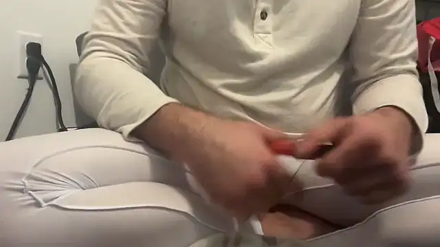 Snapshot of jasoncali305 chatting on October 12, 2025, 3:35 pm jasoncali305 online show from October 12, 2025, 3:35 pm