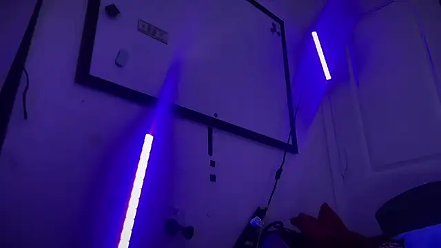 jasoncali305 online show from February 10, 2026, 5:45 pm