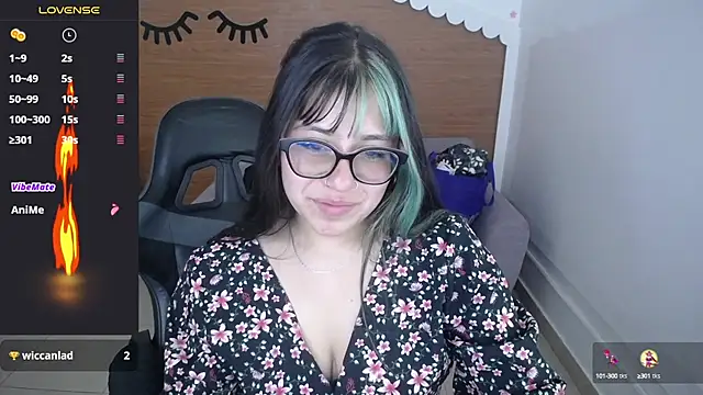 Snapshot of nicte_t_ chatting on October 6, 2025, 8:20 pm nicte t online show from October 6, 2025, 8:20 pm