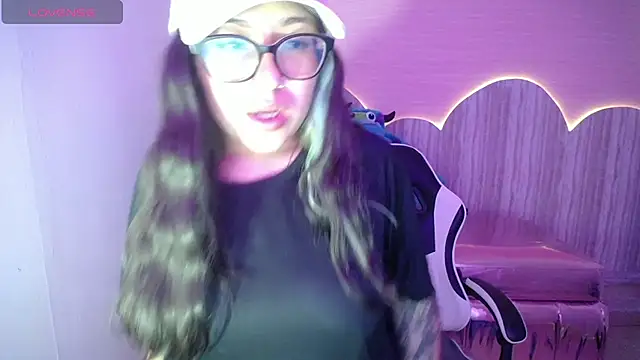 Snapshot of nicte_t_ chatting on October 25, 2025, 8:09 pm nicte t online show from October 25, 2025, 8:09 pm