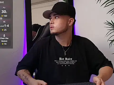 SALVATORE MULLER1 online show from October 3, 2025, 11:17 pm