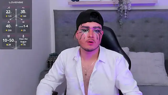 SALVATORE MULLER1 online show from October 30, 2025, 10:50 pm