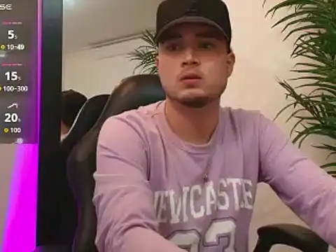 SALVATORE MULLER1 online show from September 26, 2025, 9:32 pm