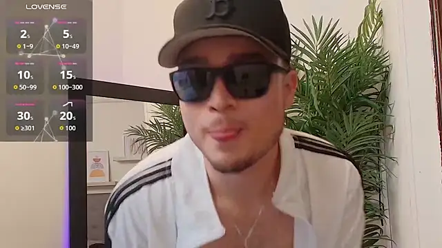 SALVATORE MULLER1 online show from October 2, 2025, 9:07 pm