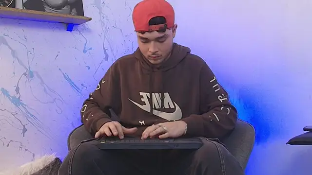 SALVATORE MULLER1 online show from October 25, 2025, 2:00 am