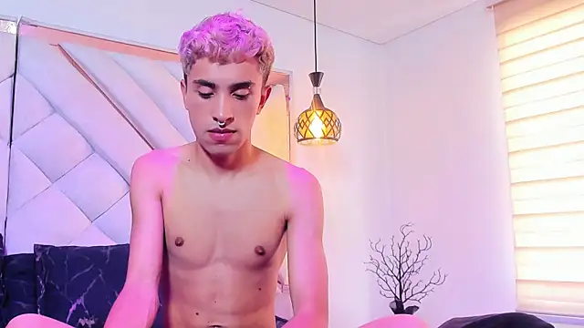 Snapshot of sweetsanti chatting on September 23, 2025, 7:43 pm sweetsanti online show from September 23, 2025, 7:43 pm