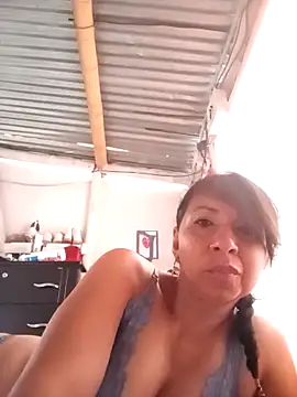 Natacha thompson online show from September 12, 2025, 1:44 pm