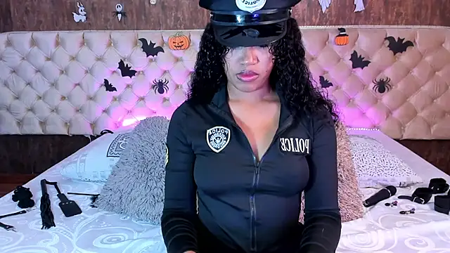 Snapshot of AfricaBell chatting on October 31, 2025, 4:42 am AfricaBell online show from October 31, 2025, 4:42 am