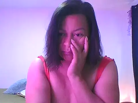 adri89-g online show from October 1, 2025, 11:25 am