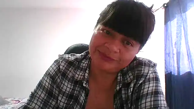 adri89-g online show from February 5, 2026, 2:13 pm