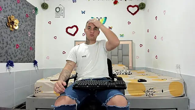 Alejokeler online show from September 11, 2025, 11:38 pm