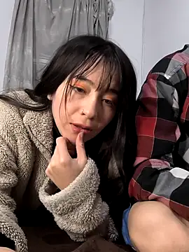 Snapshot of Wayne-and-Milu chatting on October 10, 2025, 3:29 am Wayne-and-Milu online show from October 10, 2025, 3:29 am