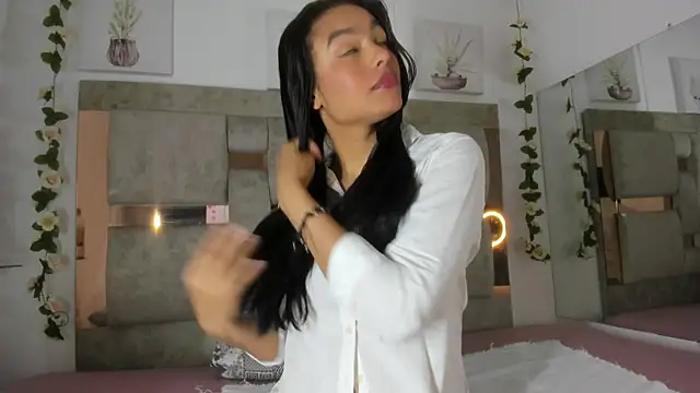 Snapshot of Joy-vergara chatting on October 3, 2025, 9:49 pm Joy-vergara online show from October 3, 2025, 9:49 pm