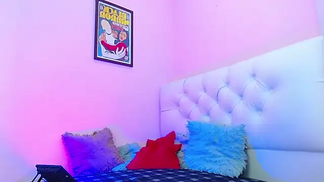 Snapshot of EL_VENEZOLANO_22CM chatting on November 11, 2025, 5:35 am EL VENEZOLANO 22CM online show from November 11, 2025, 5:35 am