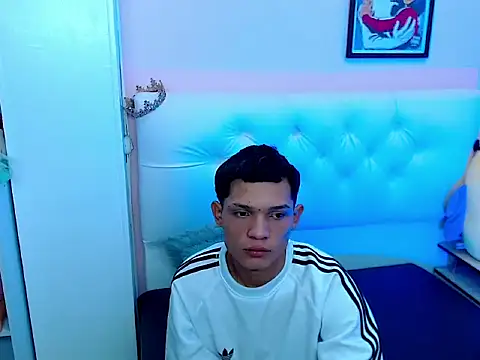 Snapshot of EL_VENEZOLANO_22CM chatting on September 19, 2025, 7:12 am EL VENEZOLANO 22CM online show from September 19, 2025, 7:12 am