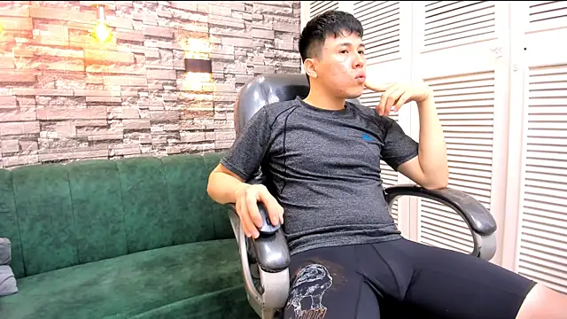 Nick Wolff online show from September 19, 2025, 8:24 pm