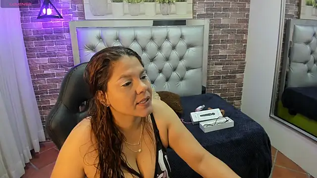 Snapshot of eva_sk chatting on October 23, 2025, 10:58 am eva sk online show from October 23, 2025, 10:58 am