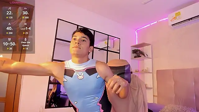 Snapshot of SandroVeyra chatting on October 12, 2025, 3:30 am SandroVeyra online show from October 12, 2025, 3:30 am