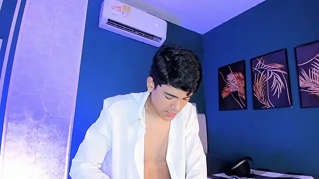 Snapshot of SandroVeyra chatting on October 22, 2025, 2:22 am SandroVeyra online show from October 22, 2025, 2:22 am