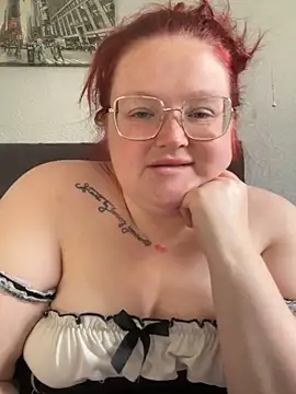 Snapshot of AmberBliss-X chatting on May 7, 2026, 6:06 am AmberBliss-X online show from May 7, 2026, 6:06 am