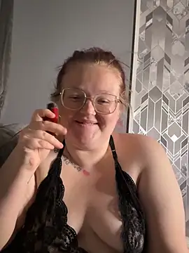 Snapshot of AmberBliss-X chatting on October 11, 2025, 8:21 pm AmberBliss-X online show from October 11, 2025, 8:21 pm