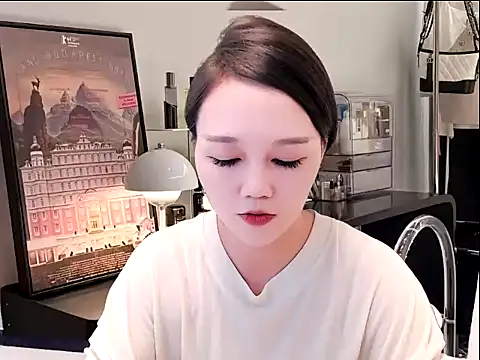 Snapshot of tingting838 chatting on September 12, 2025, 8:14 am tingting838 online show from September 12, 2025, 8:14 am
