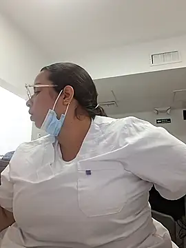 Aliciabloom online show from January 16, 2026, 10:58 pm