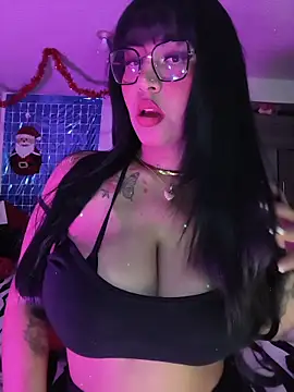 Snapshot of Gabilicious25 chatting on December 18, 2025, 9:36 am Gabilicious25 online show from December 18, 2025, 9:36 am