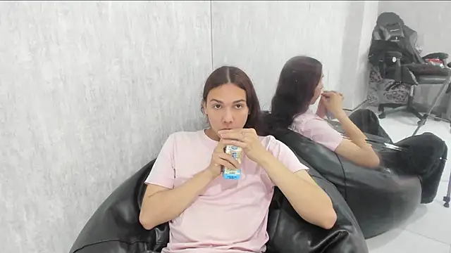 Almaazz online show from November 20, 2025, 7:58 pm