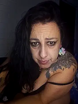 camyhot69 online show from September 12, 2025, 7:52 am