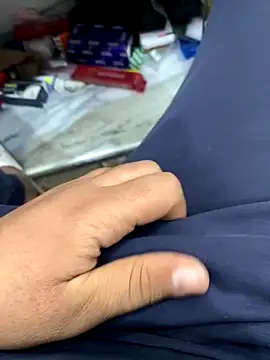 Snapshot of ali__ali210 chatting on November 10, 2025, 2:00 pm ali ali210 online show from November 10, 2025, 2:00 pm