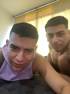 Snapshot of maykel_and_mike chatting on October 8, 2025, 9:37 pm maykel and mike online show from October 8, 2025, 9:37 pm