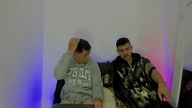 Snapshot of maykel_and_mike chatting on October 16, 2025, 10:12 am maykel and mike online show from October 16, 2025, 10:12 am