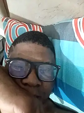 Elsuave28 online show from October 6, 2025, 3:02 pm