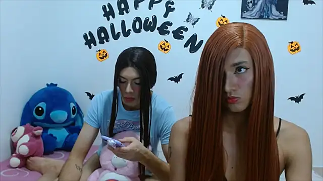 PinkLuna LolaBloom online show from November 2, 2025, 11:04 am