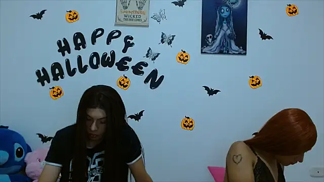 PinkLuna LolaBloom online show from October 27, 2025, 11:55 am