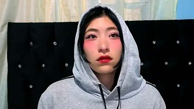 Snapshot of Sullyoonn chatting on October 18, 2025, 12:01 am Sullyoonn online show from October 18, 2025, 12:01 am