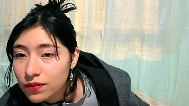 Snapshot of Sullyoonn chatting on October 28, 2025, 11:58 pm Sullyoonn online show from October 28, 2025, 11:58 pm