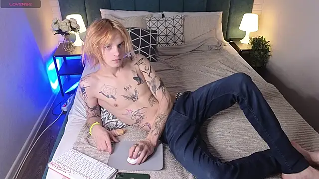 Snapshot of ArchiehalI chatting on October 2, 2025, 8:34 pm ArchiehalI online show from October 2, 2025, 8:34 pm